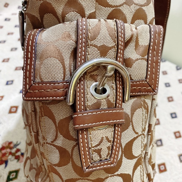 Coach signature handbag - Picture 4 of 12